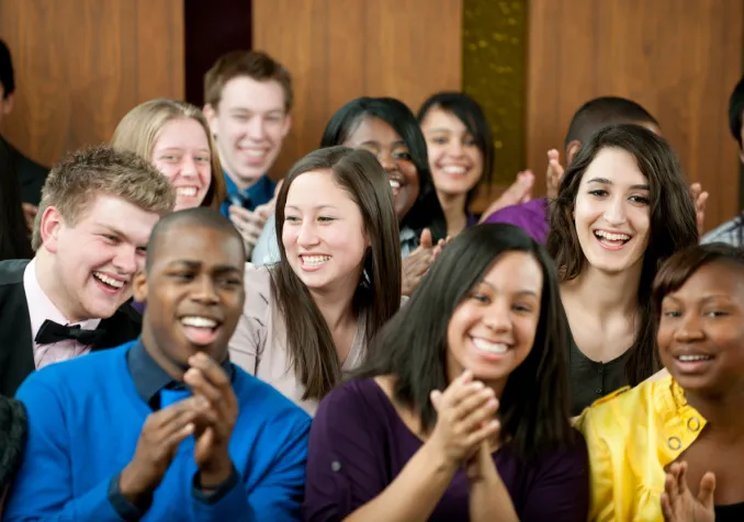 L'interculturalité favorise le bon voisinage entre les chrétiens. Image d'illustration. © iStock/Fatcamera