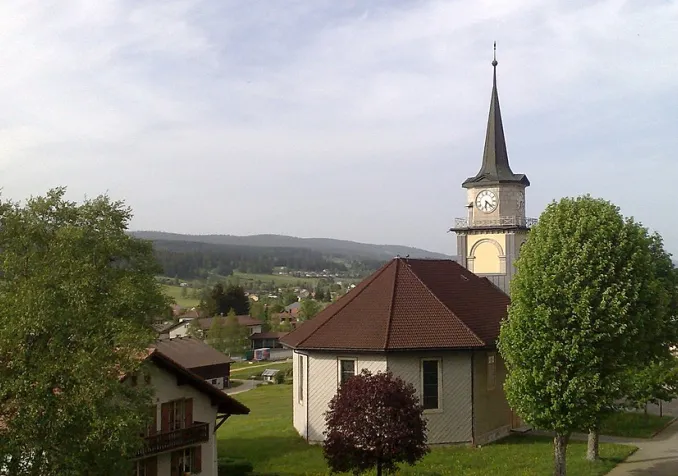Temple du Brassus (©Giovanni-P, CC BY-SA 3.0 Wikimedia Commons)